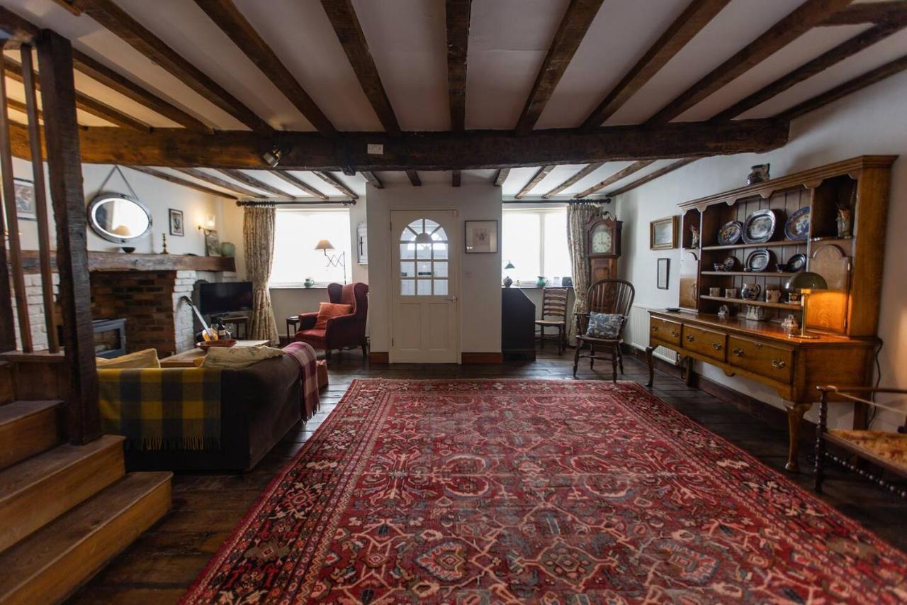 Pass The Keys Magical Period House In The Heart Of Ludlow Buitenkant foto